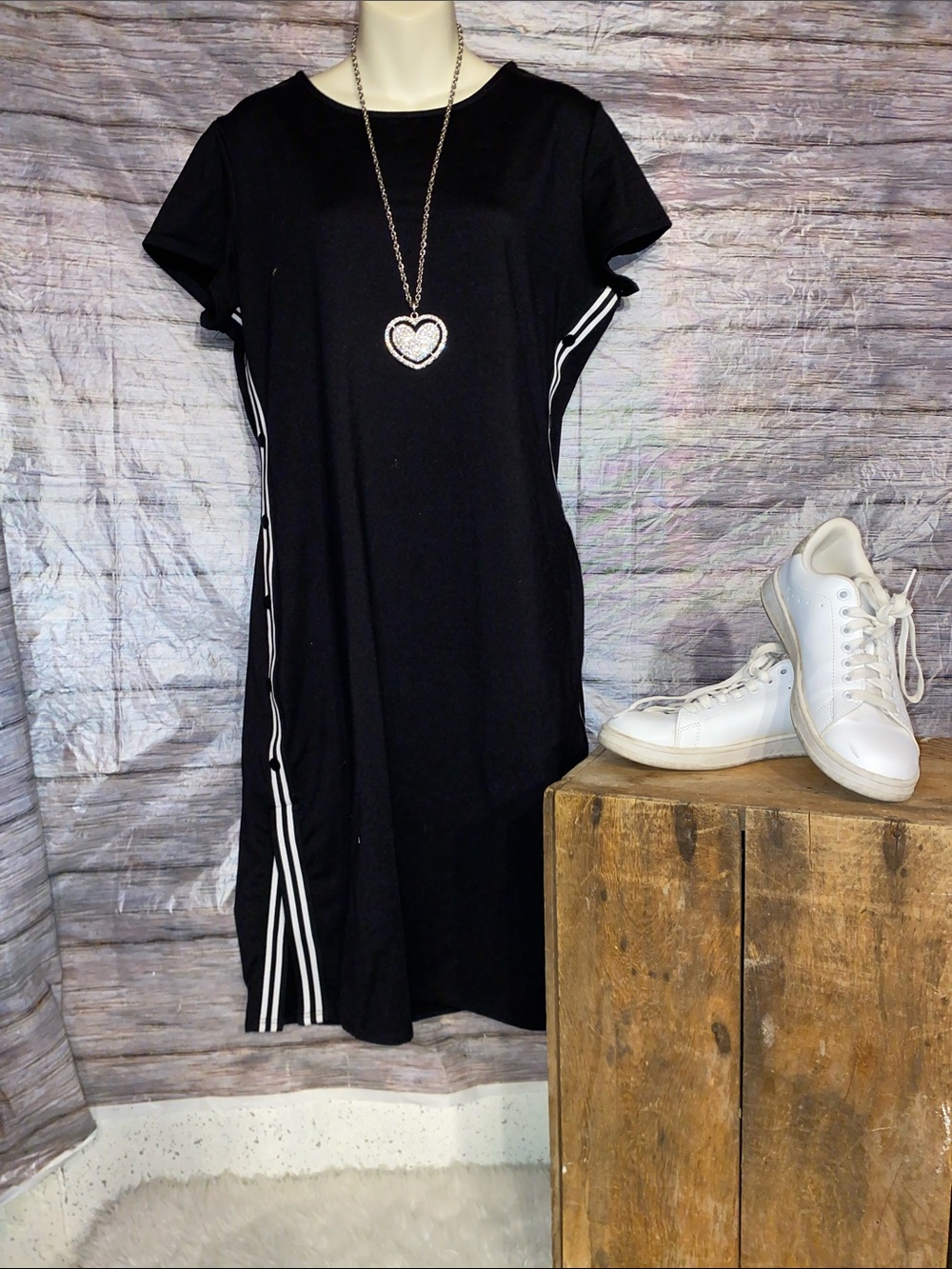 No Boundaries Black Short Sleeve Casual Dress with Side Stripe